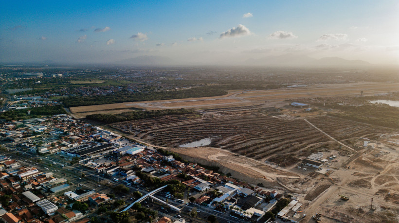 ￼TERRENO desmatado no entorno do Aeroporto Internacional de Fortaleza