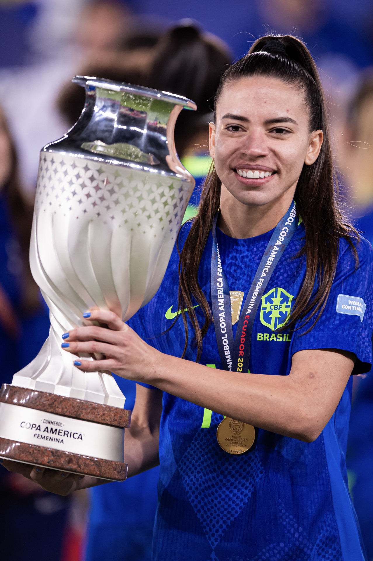 F&aacute;tima Dutra: futebolista profissional brasileira que atua como lateral-esquerda da Ferrovi&aacute;ria