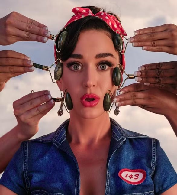 Em 20/09/2024, mesmo dia de sua apresentação no Rock in Rio, a cantora lançou seu novo álbum, intitulado 143. O último disco lançado pela artista havia sido Smile, de 2020. 
