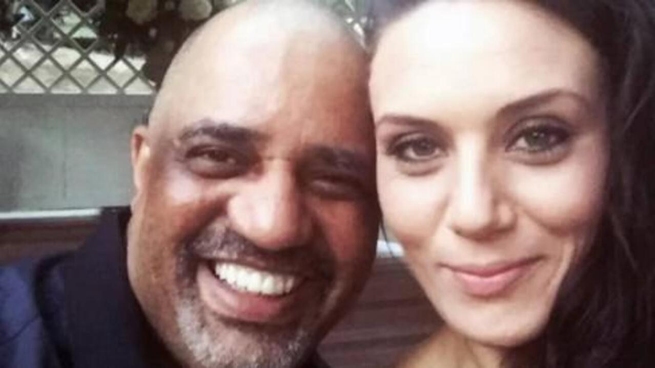 Zara Phythian - A atriz, que atuou em Doutor Estranho (no papel de integrante de uma gangue), e o marido foram presos em 16/5/2022, condenados por crimes cometidos entre 2005 e 2008 contra uma jovem que, na época, tinha entre 13 e 15 anos. 