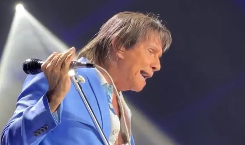 Foi a segunda vez nos últimos anos que o artista perdeu a paciência durante shows e externou seu incômodo. A primeira ocorreu em 2022, no Rio de Janeiro. Roberto Carlos mandou um fã calar a boca em meio à execução da música “Como é Grande o Meu Amor Por Você”. 

