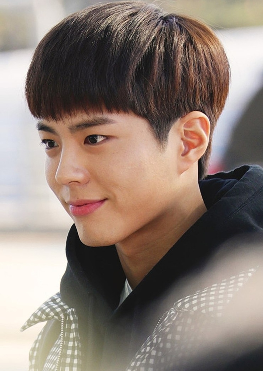 Nascido em 16/6/1993, Park bo-Gum é ator e cantor. Começou a carreira em 2011 e vem conquistando cada vez mais projeção internacional.  