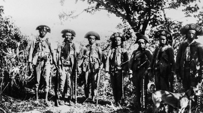 Em cartaz até janeiro de 2026, a exposição traz imagens do cangaço produzidas pelo fotógrafo Benjamin Abrahão, na década de 1930