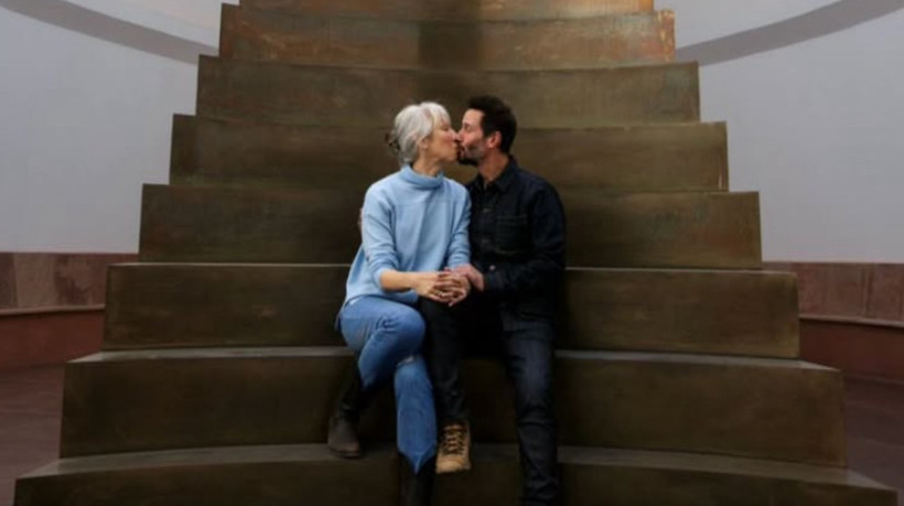 A artista plástica esclarece rumores e desmente "Fake News" de casamento com Keanu Reeves