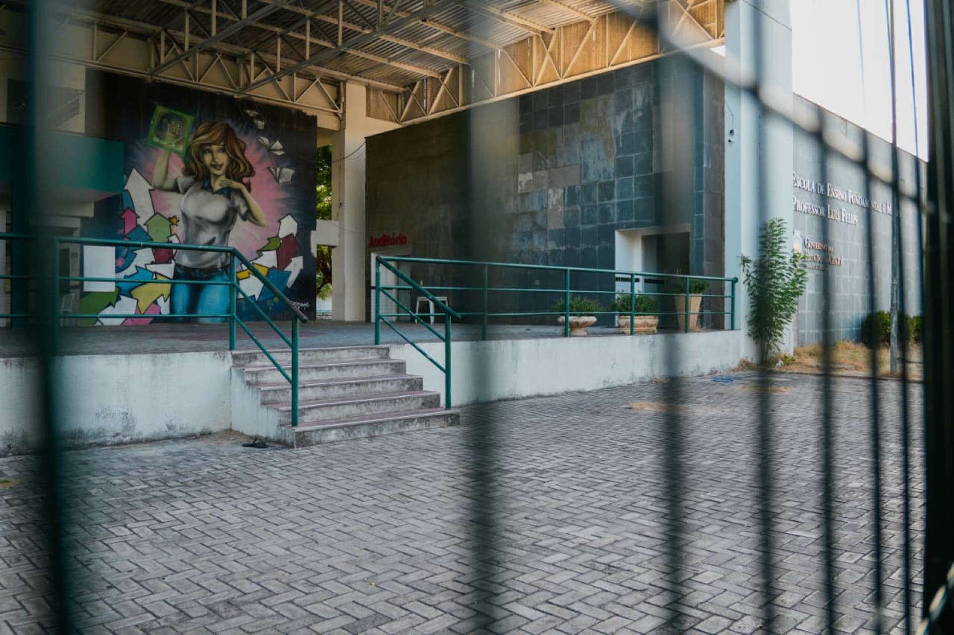 Disparos aconteceram em escola no bairro Campo dos Velhos, em Sobral  Disparos aconteceram em escola no bairro Campo dos Velhos, em Sobral