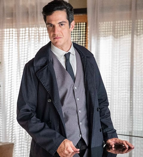 Mateus Solano - Ator - Filho de um embaixador e uma psicóloga, estudou na Europa e nos Estados Unidos. 