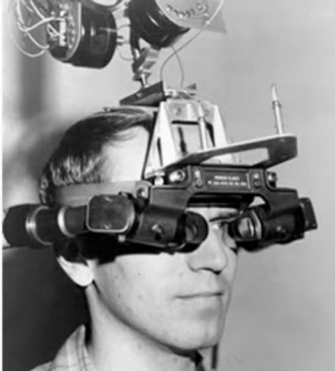 No entanto, os primeiros óculos de RV modernos surgiram apenas nas décadas seguintes, com destaque para o Sword of Damocles (1968), de Ivan Sutherland, um sistema pesado e rudimentar que exigia suporte mecânico.