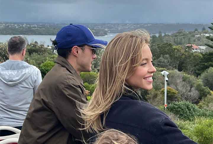 A atriz, que, por sua vez, é ex-noiva do empresário Jonathan Davino (de 2022 a 2025), refutou os boatos de que teve um caso com o companheiro de cenas.