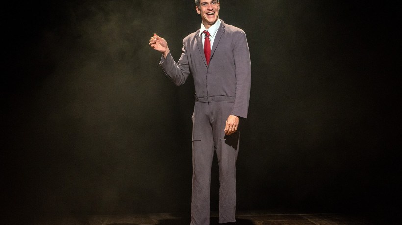 O ator conversa com o Vida & Arte sobre o espetáculo, o que ele representa e como se deu a construção