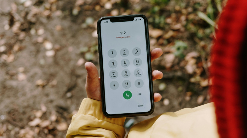 Contatos de emergência podem ser úteis em casos de acidente para entrar em contato com parentes e amigos 