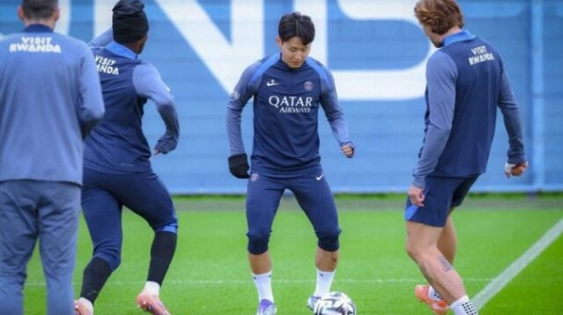 Equipe parisiense tenta se reabilitar após derrota para o Olympique, enquanto os visitantes buscam surpreender no Parque dos Príncipes