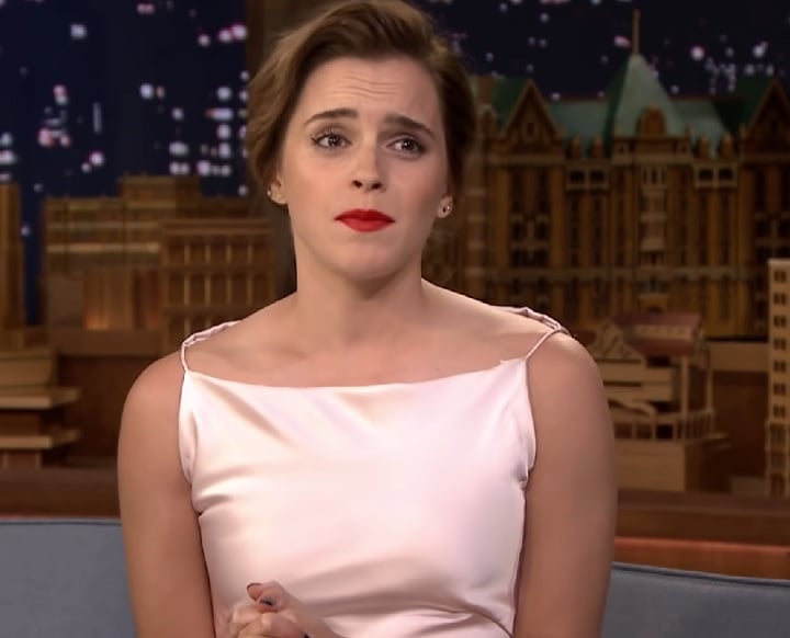 Comentou pela primeira vez sobre o episódio, no qual foi multada por excesso de velocidade no Reino Unido: Comecei a andar de bicicleta recentemente. Sim, antes de ser proibida de dirigir, mas agora tenho uma sorte especial por poder andar de bicicleta também por esse motivo.
