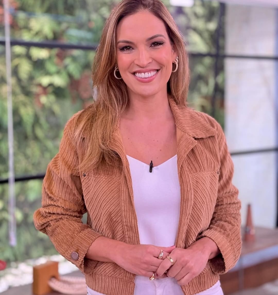 No plano pessoal, ela revelou que tomou a decisão de congelar os seus óvulos no fim de 2022: “Sempre tive o sonho de ter filhos, mas priorizei a minha liberdade financeira. Estou feliz com as minhas escolhas. Hoje posso dizer: talvez sim, talvez não“.
