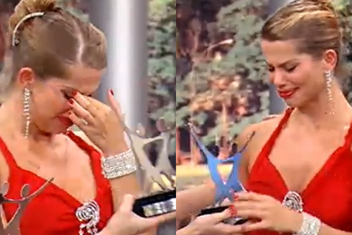 A primeira edição da Dança teve como vencedora a atriz Karina Bacchi. Na época, a competição contava apenas com seis participantes.