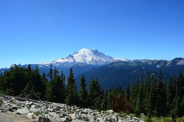 Além do esqui e snowboard, a Crystal Mountain oferece atrações o ano inteiro.