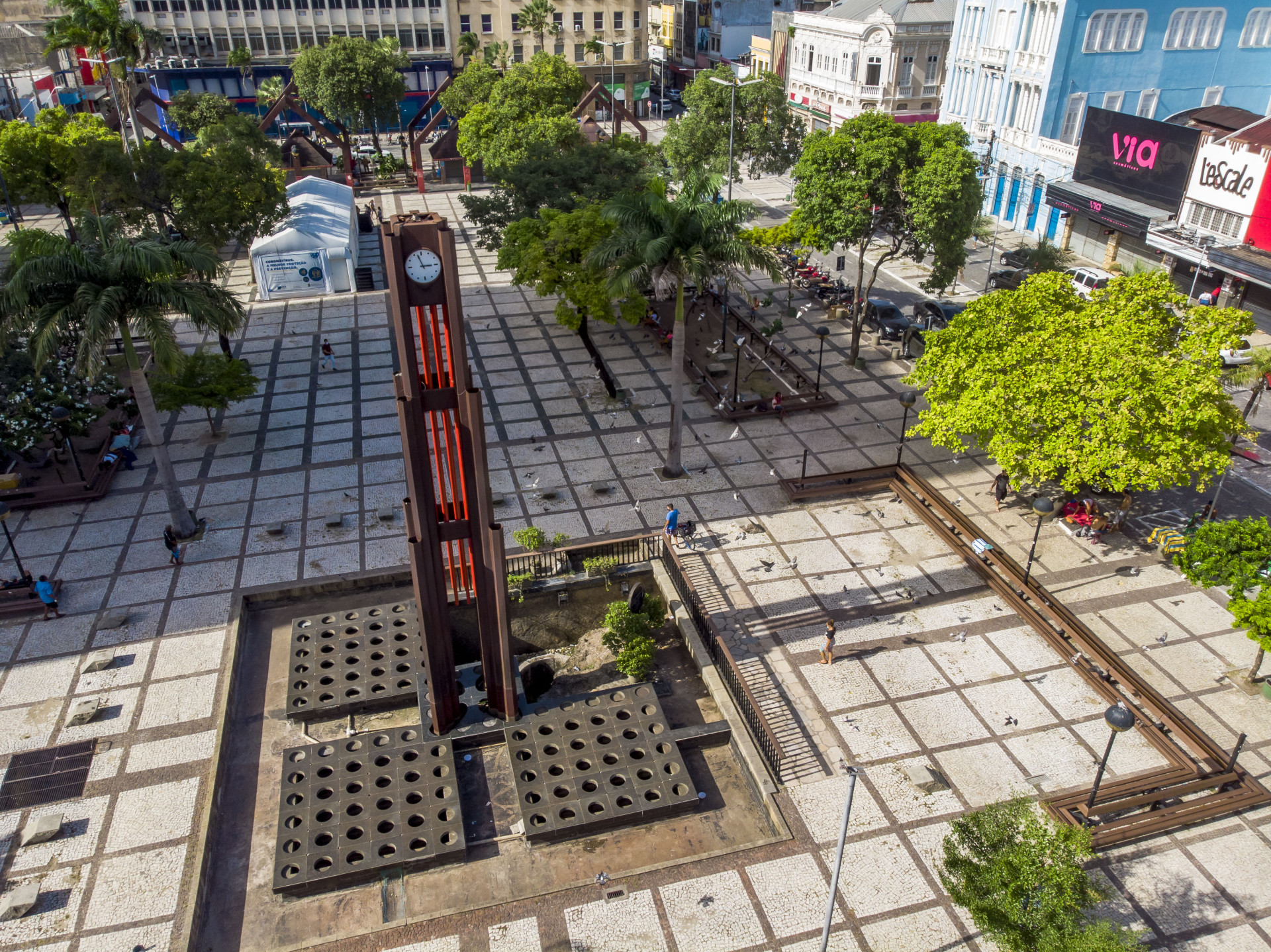 Bondes elétricos foram determinantes para a Praça do Ferreira passar a ser considerada o "coração da cidade"