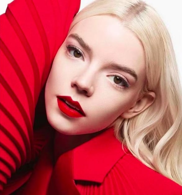 A análise, feita de maneira mais científica, leva em conta proporções dos olhos, sobrancelhas, nariz, lábios, queixo, mandíbula e formato do rosto.