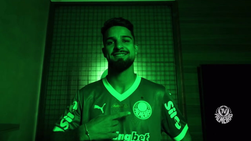 Flaco López exalta 'reconhecimentos' do Palmeiras ao renovar até 2029