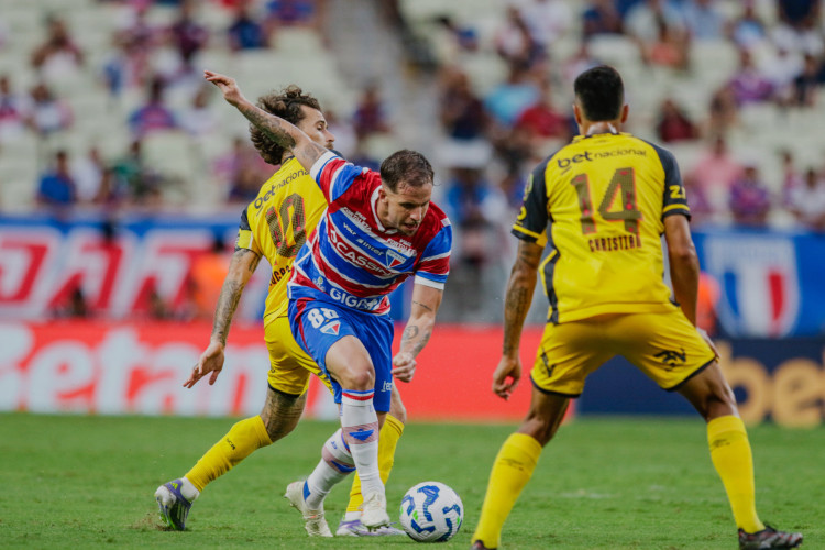 FORTALEZA, CEARÁ, BRASIL, 26-09-2025: Jogo Fortaleza x Sport, pela Série A do Campeonato Brasileiro, com gol de Lucas Sasha. Na foto, o jogador Lucas Sasha. (Foto: Fernanda Barros/ O Povo)