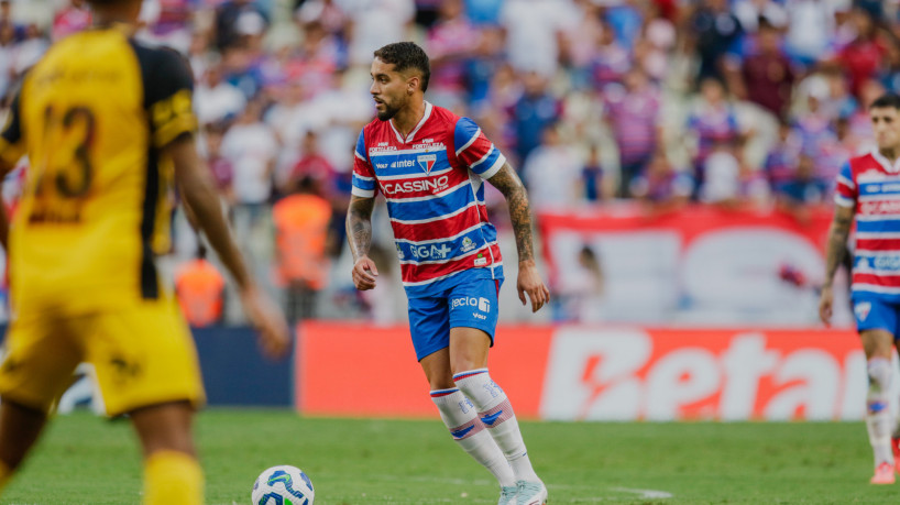 FORTALEZA, CEAR&Aacute;, BRASIL, 26-09-2025: Jogo Fortaleza x Sport, pela S&eacute;rie A do Campeonato Brasileiro, com gol de Lucas Sasha. Na foto, o jogador Matheus Pereira. (Foto: Fernanda Barros/ O Povo) 