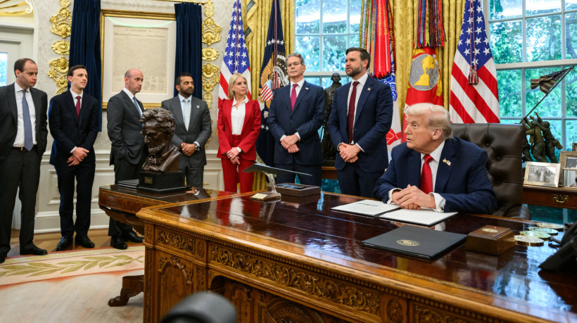 Donald Trump, presidente dos Estados Unidos, assinou memorando com ações para "combater terrorismo de esquerda"