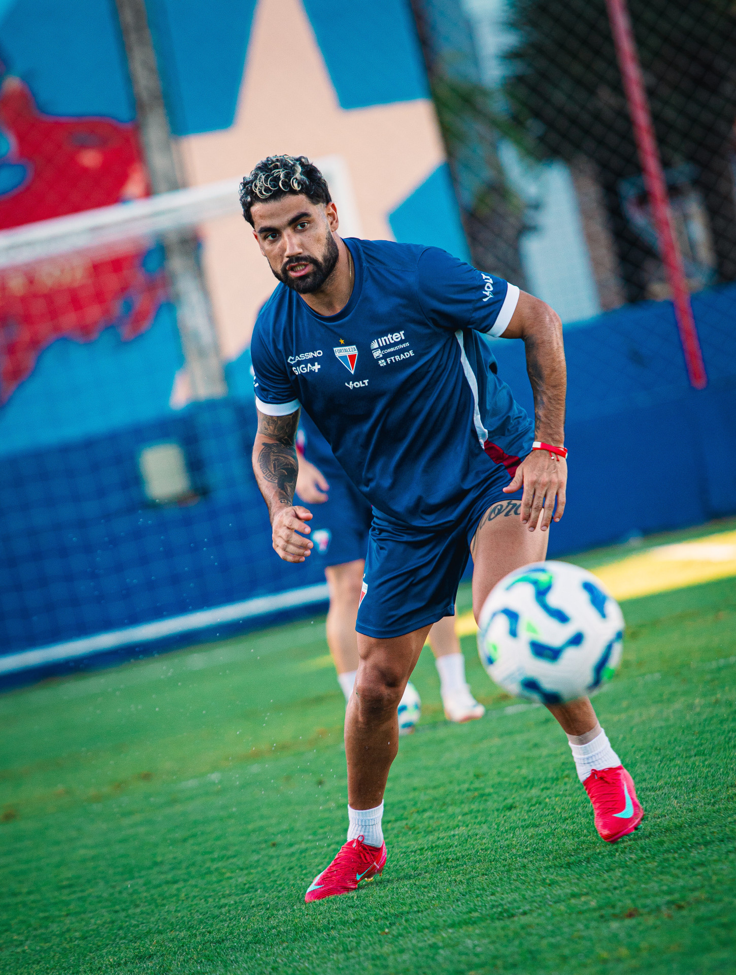 Titular e capitão do Fortaleza, Brítez é dúvida no Clássico-Rei (Foto: Mateus Lotif/Fortaleza EC)