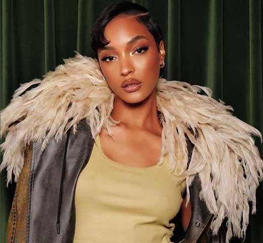 Com 91,39%, a britânica Jourdan Dunn se destaca pela simetria dos olhos e pelo equilíbrio das proporções faciais. Julian De Silva destacou sua estrutura óssea e o contorno natural do rosto.