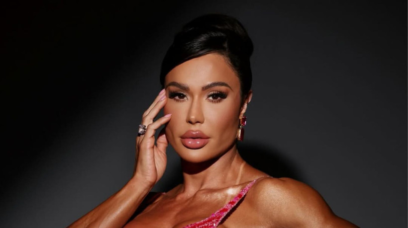 Ex-BBB e musa fitness, Gracyanne Barbosa sofre lesão na perna durante apresentação no Dança dos Famosos