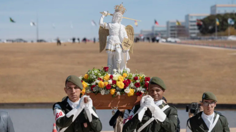 Fortaleza recebeu a imagem italiana de S&atilde;o Miguel Arcanjo em agosto de 2025