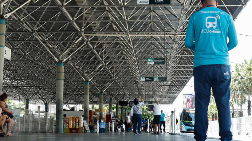 ￼A linha 200 - Ant. Bezerra/Centro foi uma das suspensas