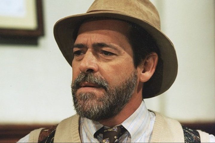 Em 1967, entrou para a Faculdade de Direito na PUC-SP, ao mesmo tempo em que se envolvia em teatro no Teatro da Universidade Católica (TUCA).