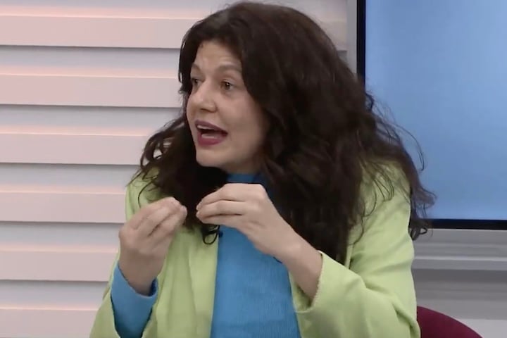 Ela divulgava o filme Enterre Seus Mortos, no Festival Maranhão na Tela.