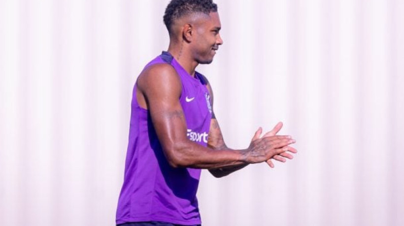 Sem Yuri Alberto, suspenso, e Memphis Depay, lesionado, Dorival Júnior terá que definir o parceiro de Gui Negão contra o Colorado