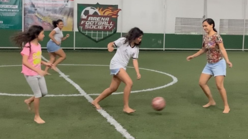 O projeto Esporte Delas 2025 promove o direito de meninas e mulheres à prática esportiva com dignidade, respeito e oportunidades iguais. 
  