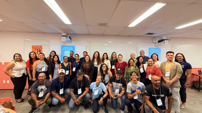 Evento no Sebrae/CE reúne esportes náuticos e trade turístico em Fortaleza

Instrutores e turistas durante prática de esportes náuticos em Jericoacoara