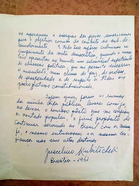 “Fomos atrás de quem foi Teresa Bonifácio e descobrimos que era uma das governantas de Juscelino durante todo o seu mandato. Na próxima semana, combinamos de encontrar com alguns parentes e conhecidos dela, que já faleceu”, explicou Jussara Soares ao jornal O Estado de Minas.

