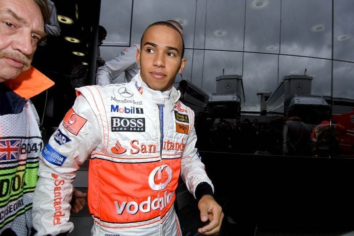 Após conquistar títulos em categorias de base como a Fórmula Renault Britânica, a Fórmula 3 Euro Series e a GP2 Series, ele estreou na Fórmula 1 pela McLaren em 2007, tornando-se o primeiro piloto negro a competir na categoria. 