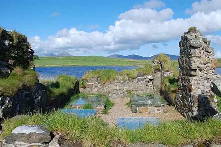O estudo foi conduzido pelo Dr. David Caldwell, que destacou a importância do projeto para a compreensão da história da Escócia.