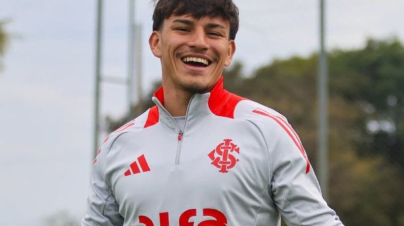 Mudança de esquema tático no Colorado exigirá dar maior segurança ao lado esquerdo quando Bernabei subir ao ataque