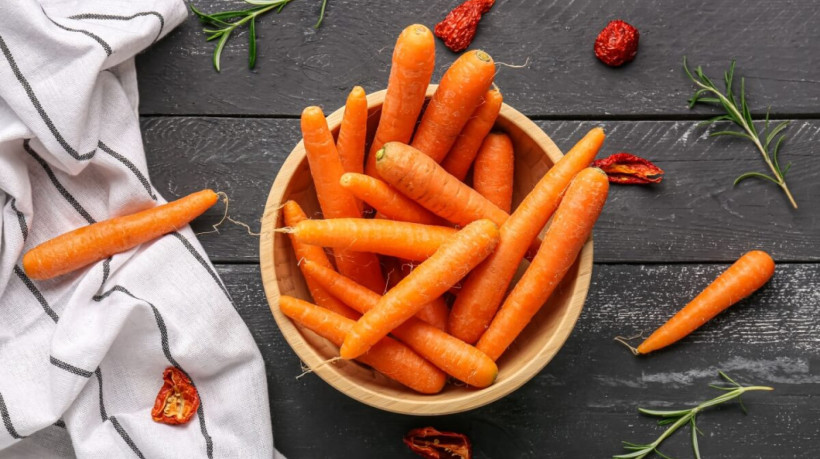 8 benefícios da cenoura para a saúde