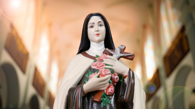 3 orações para o Dia da Santa Teresinha