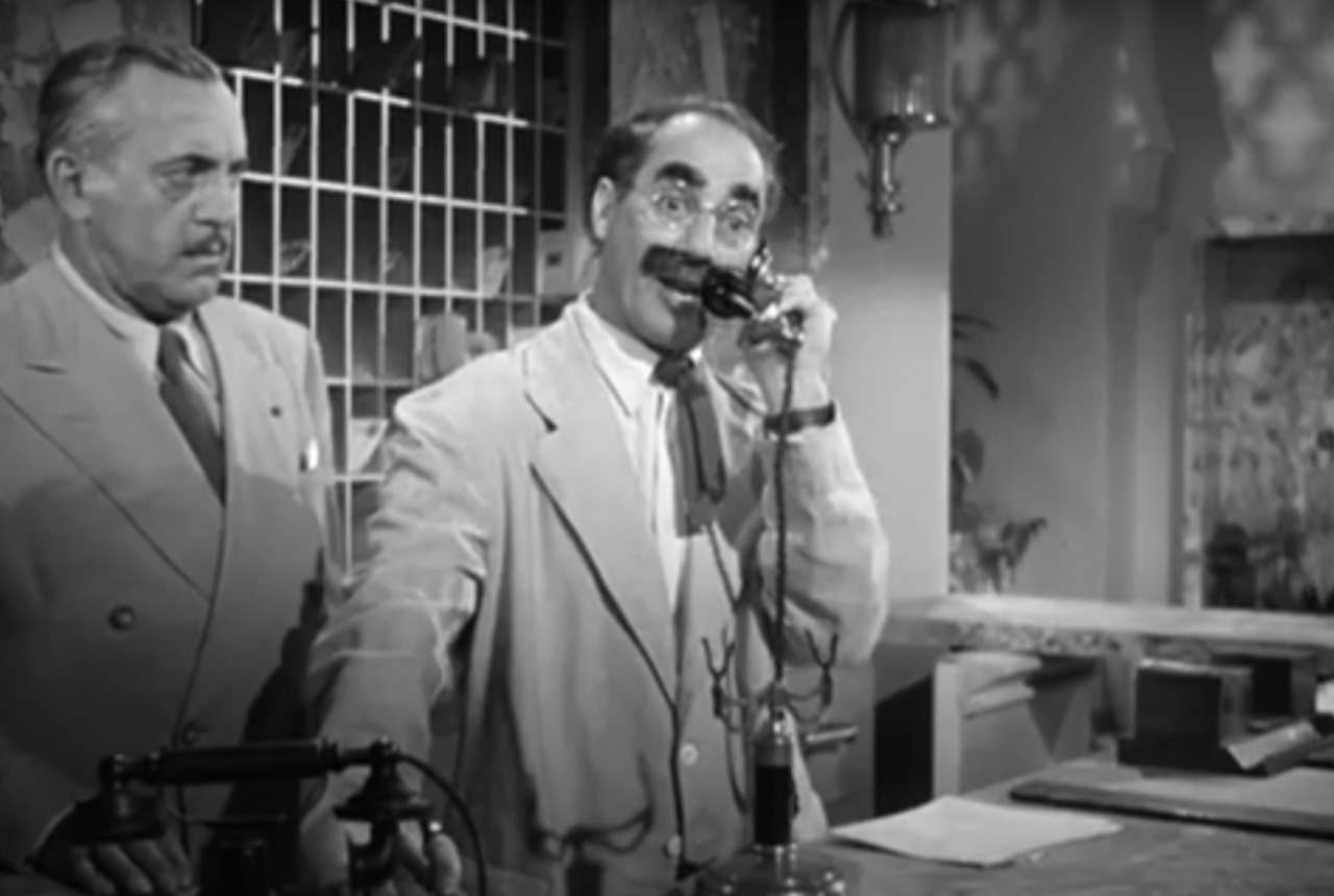 No cinema, Groucho participou de clássicos ao lado dos irmãos, como “Hotel da Fuzarca”, “Os Galhofeiros”,  “Os Quatro Batutas”, “Os Gênios da Pelota”, “Duck Soup” e “Uma Noite na Ópera”.
