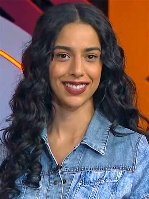 Uma das vozes de maior evidência na nova geração da música popular brasileira, a cantora Marina Sena completou 29 anos no último dia 26 de setembro. 
