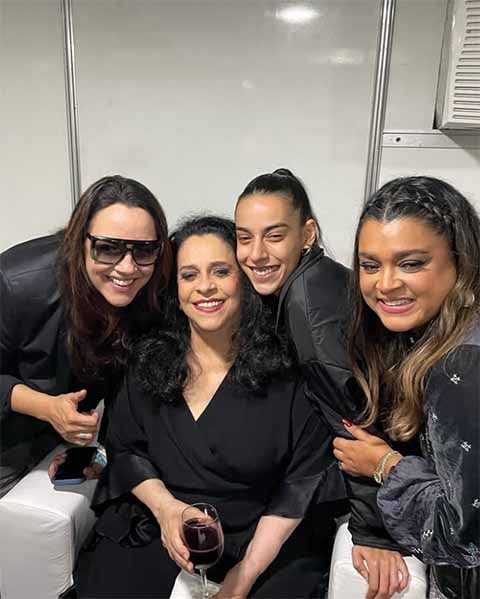 Ela também comentou sobre suas inspirações, a importância do contato com plateias e, especialmente, sua relação com a obra de Gal Costa, uma das maiores vozes da história da música brasileira
