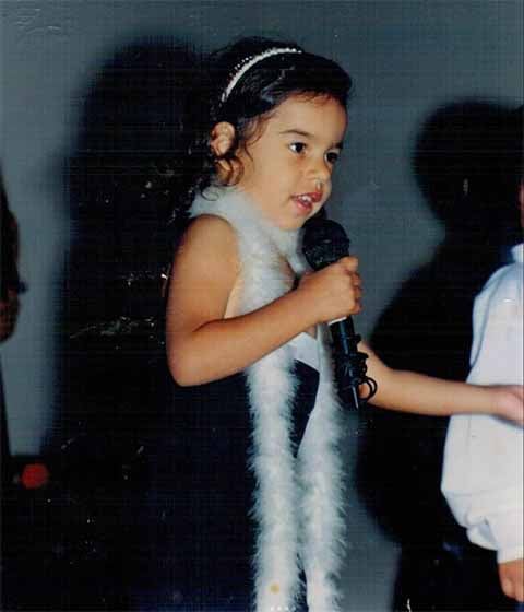 Marina de Oliveira Sena, conhecida como Marina Sena, é natural de Taiobeiras, no norte de Minas Gerais.
