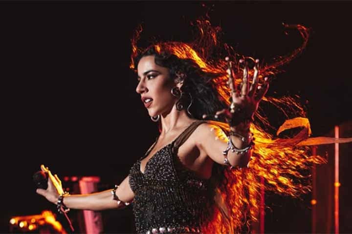 O álbum teve um excelente desempenho de estreia no Brasil e também globalmente nas plataformas de streaming.
