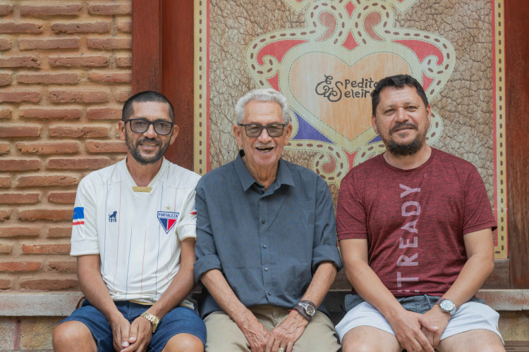 Espedito Seleiro com os filhos Luiz Wellington e Maninho