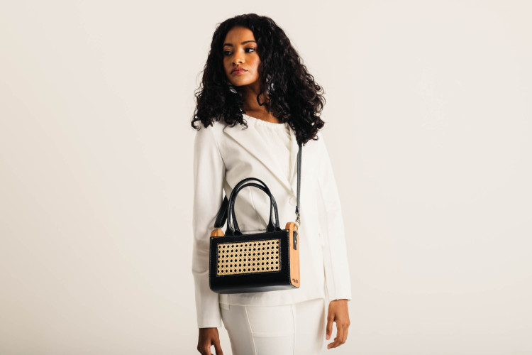 A marca cearense Matulão aposta na mistura de materiais e em desenhos exclusivos(Foto: Anie Barreto/Divulgação)