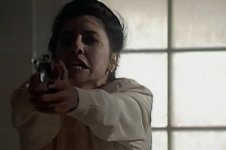 Os tiros de Leila, que matam Odete Roitman em 88, foram acidentais; entenda