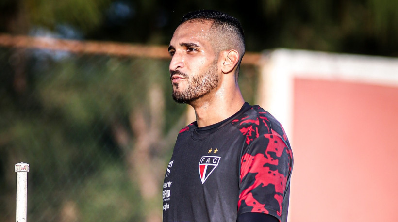 Goleiro André Luiz em treino do Ferroviário no Estádio Elzir Cabral